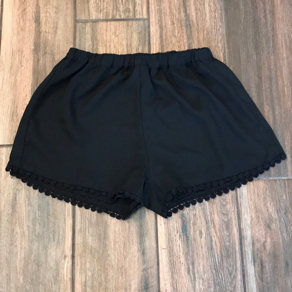 ☀️ LN Brandy Melville brand juniors shorts